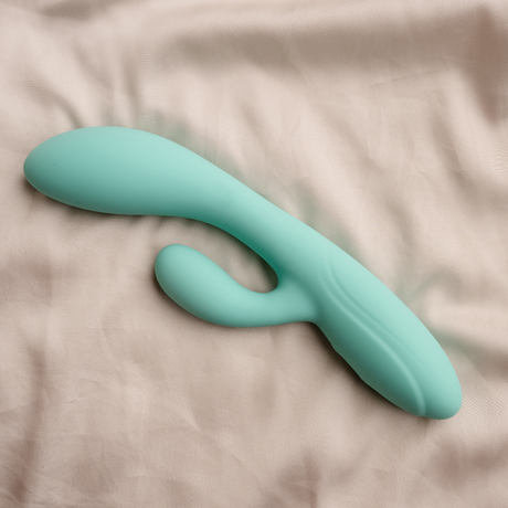 Vibrator & Clitoral Stimulator